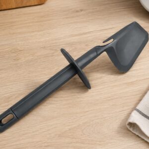 Spatule compatible Thermomix TM6, TM5 et TM31. Idéale pour racler efficacement le bol sans abîmer les lames. Résistante à la chaleur, pratique et facile à nettoyer.